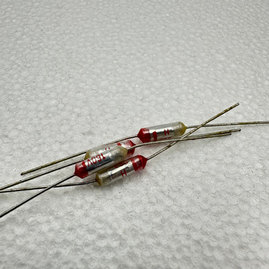 680pf Axial Polystyrene Capacitor 160V 3% .68nf