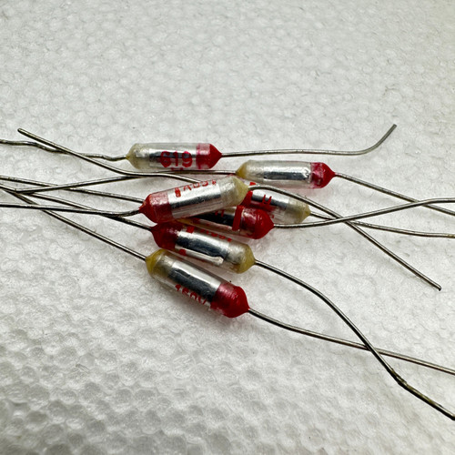 619pf Axial Polystyrene Capacitor 160V 3% .62nf