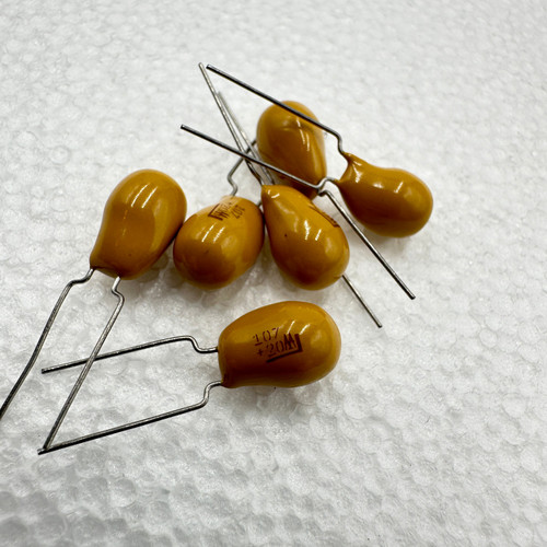 KEMET 100uf 20v 20% Radial Tantalum Capacitor