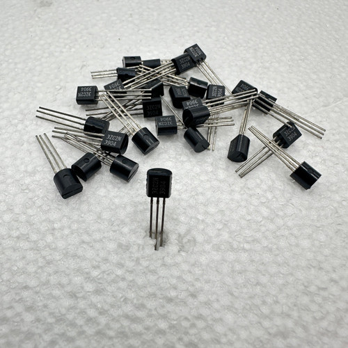 2N3904  Transistors 5 PACK NPN Central/Harris