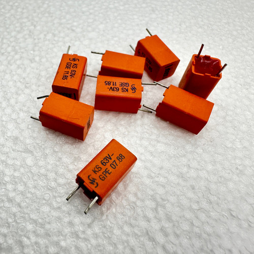 13000pf .013uf Siemens B31531 Radial Polystyrene Foil Capacitor 63V 1% 13nf .013uf