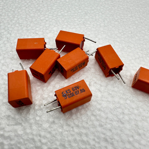 7557pf Siemens B31531 Radial Polystyrene Foil Capacitor 63V 1% 7.56nf