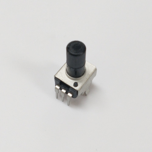 Bourns 100K Linear Plastic Knurled Shaft Pot