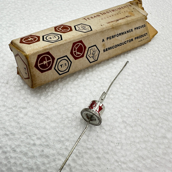 1N1697 Silicon Diode NOS - Rare & Reclaimed