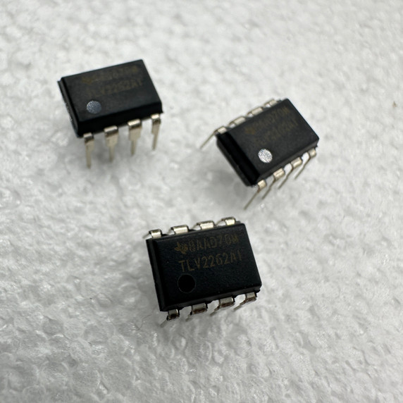 TLV2262AIP Op-Amp DIP-8 - Rare & Reclaimed