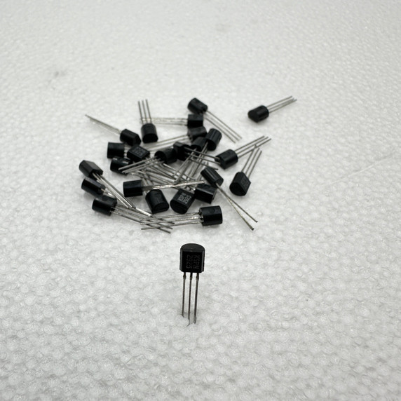 PN2925 Low Noise High Gain Audio NPN Transistor NOS