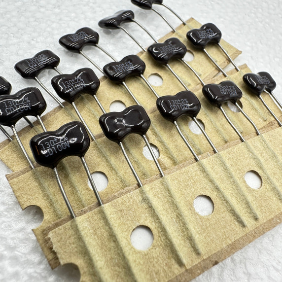 5 PACK 130pf 100v 2% Silver Mica Capacitors CD .13nf