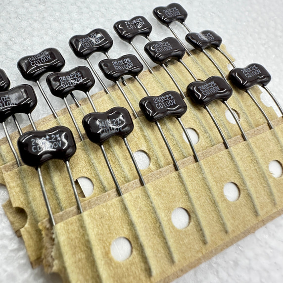 5 PACK 240pf 100v 2% Silver Mica Capacitors CD .24nf