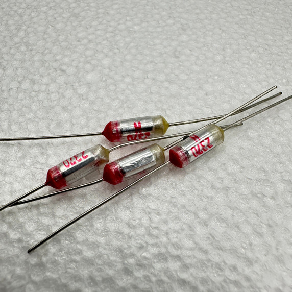 2370pf 2.4nf Axial Polystyrene Capacitor 160V 3% 2.4nf 2n4 .0024uf