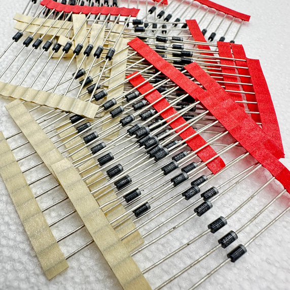 10 PACK 1N4001 Motorola Silicon Diodes Rectifiers NOS