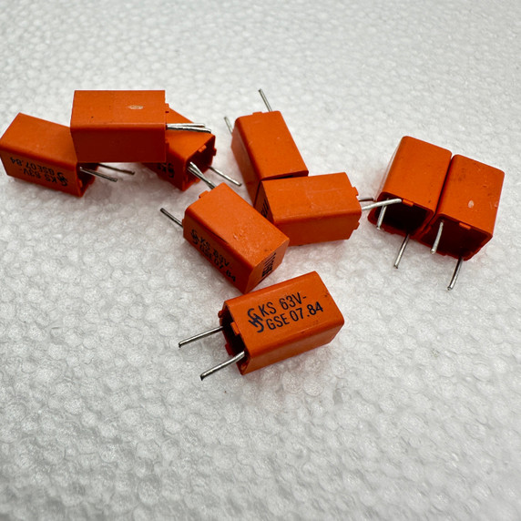 11150pf .011uf Siemens B31531 Radial Polystyrene Foil Capacitor 63V 1% 11.2nf 11n2 .011uf