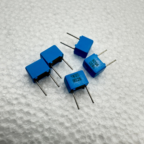 5 PACK KP1830 Roederstein 150pf 100v 2.5% Polypropylene Film Foil Capacitors .15nf