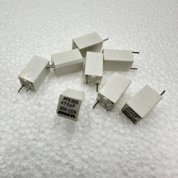 470pf RIFA PFE225 Radial Polystyrene Foil Capacitor 200V 1% .47nf