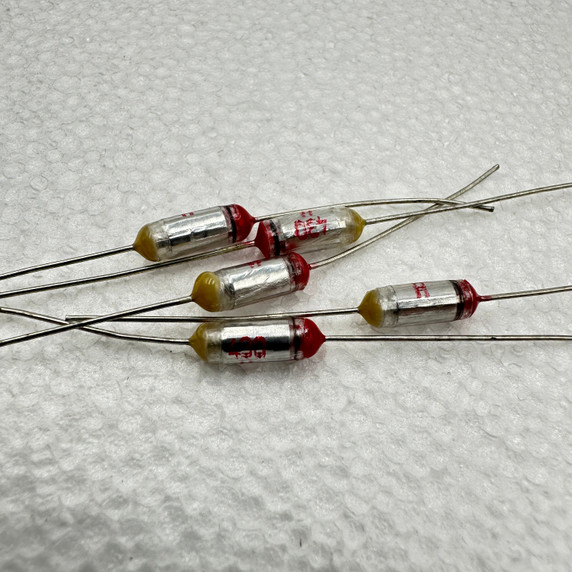 430pf Axial Polystyrene Capacitor 630V 3% .43nf