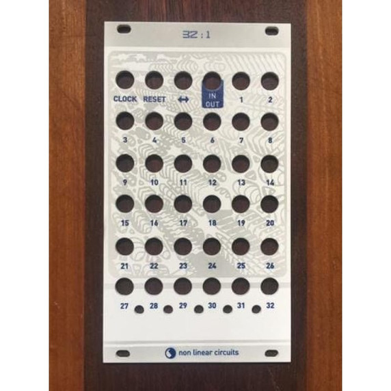 32 to 1 or 1 to 32 multiplexor, or 32 stage counter, with clock in, reset and up/down controls.
