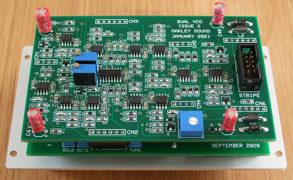 Oakley Modular Dual VCO – Two classic sawtooth core oscillators