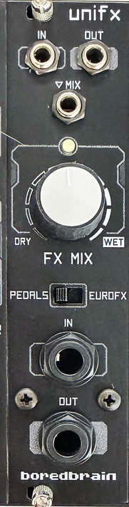 UniFX is a compact and flexible effects interface that interconnects guitar pedals and electronic instruments with eurorack synthesizers.