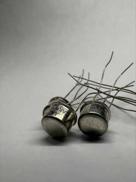 General Instrument Mil-Spec 2N388 NPN Germanium Transistor