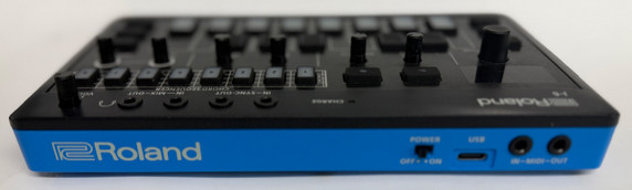 The J-6 Chord Synthesizer is an endless well of musical inspiration, pairing a powerful chord sequencer with the lavish tones of the renowned JUNO-60 synth.