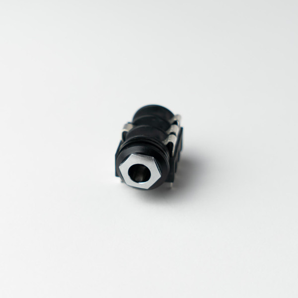 1/4" Mono Enclosed NMJ4HCD2