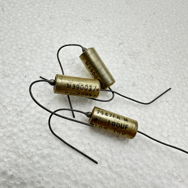 100uf M39003/01-2261J 10V 10% Military Spec Tantalum Capacitor NOS