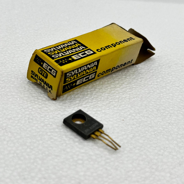 Sylvania ECG242 PNP Transistor - R&R