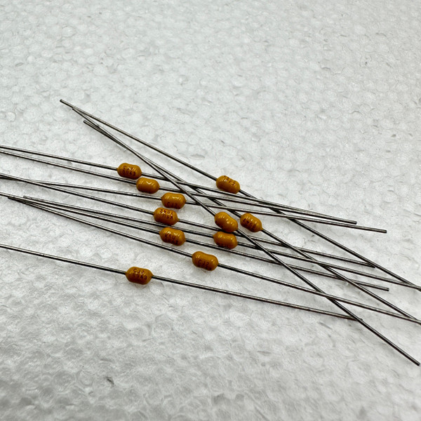 .1uf 50v 10% Ceramic Capacitors Kemet 100nf