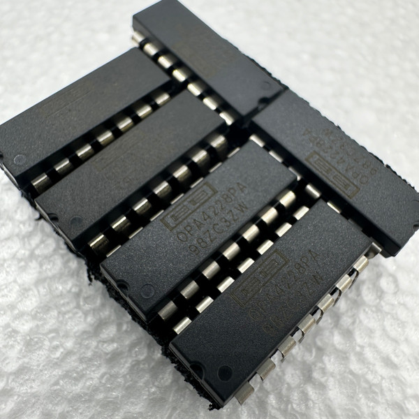 OPA4228PA Burr Brown High Precision Low Noise Quad Op-Amp OPA 4228PA
