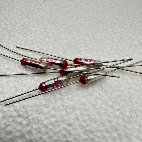 442pf Axial Polystyrene Capacitor 630V 3% .44nf