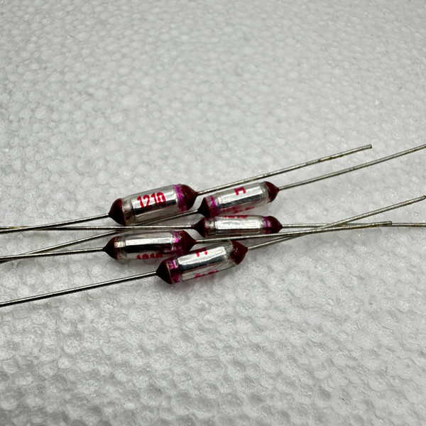 1210pf 1.2nf Axial Polystyrene Capacitor 160V 3% 1.2nf 1n2 .0012uf