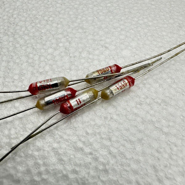 1540pf 1.5nf Axial Polystyrene Capacitor 160V 3% 1500pf .0015uf