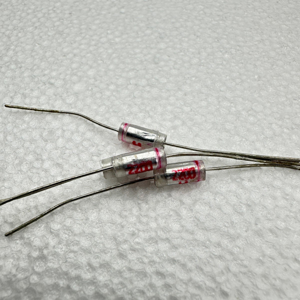 2200pf 2.2nf Axial Polystyrene Capacitor 50V 2% 2n2 .0022uf