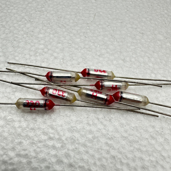 330pf Axial Polystyrene Capacitor 160V 3% .33nf