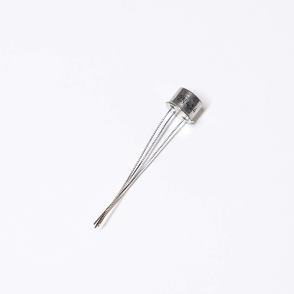 2N414 Germanium Transistor (GE) Silver Case