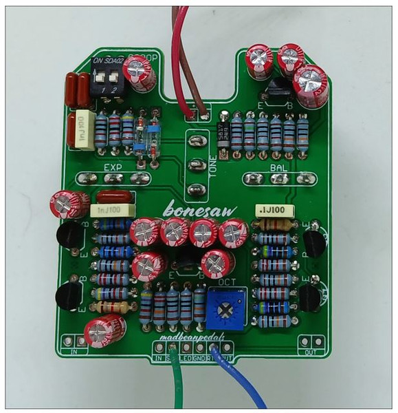 The Bonesaw is a faithful adaption of the ever-popular Univox® SuperFuzz™.