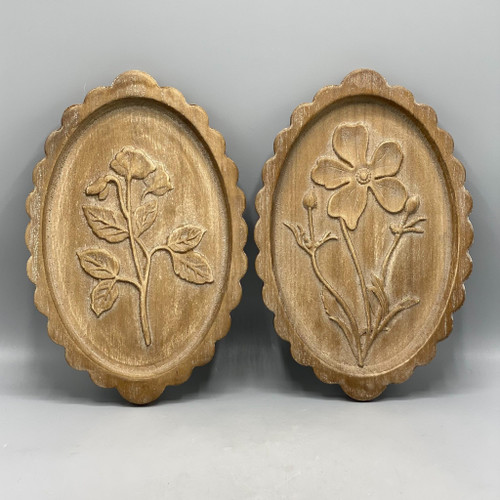 Etched Botanical Scalloped Wall Decor