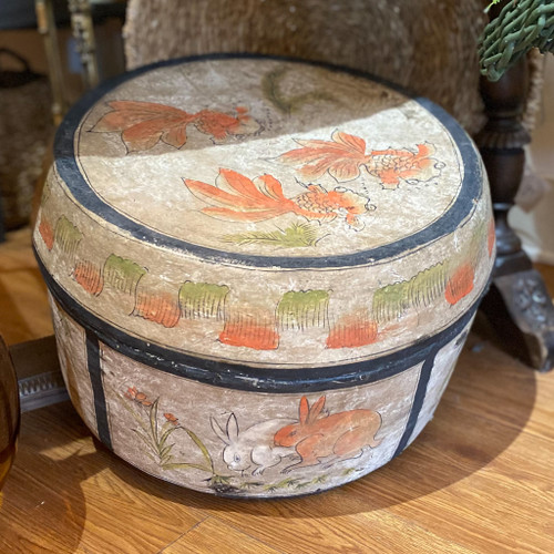 Vintage Japanese Paper Mache Hat Box