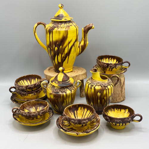 1930s Majolica Chocolate Drip 15 pc Coffee/Tea Set