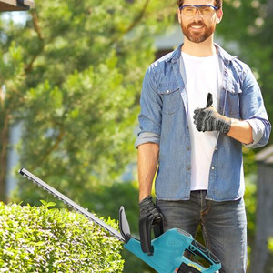 Outsunny Cordless Hedge Trimmer with 51cm Blade, Brushless Motor - Blue