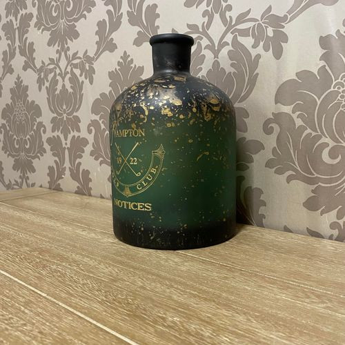 9" GLASS DECORATIVE VASE/BOTTLE