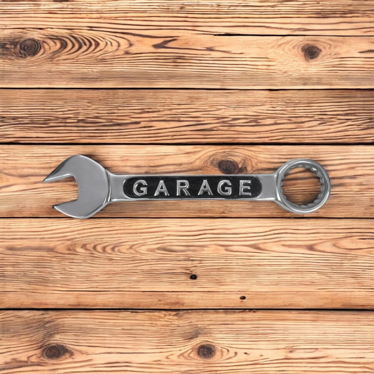 60CM ALUMINIUM SPANNER WALL PLAQUE