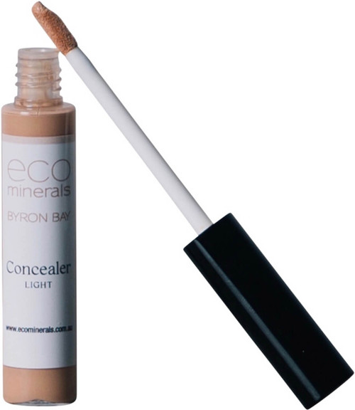 Eco Minerals Concealer Light 8g for natural-looking coverage to conceal blemishes, dark circles and uneven skin tone