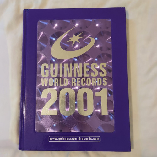 Pre-Loved Guinness World Records 2001 Book (Hardcover)