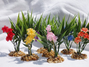 6" XS soft Regular-leaf BAMBOO plastic plant & silk FLOWER, stone base 824 6" XS soft Regular-leaf BAMBOO plastic plant & silk FLOWER, stone base 824