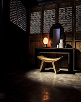 Noir Caine Console Pale 