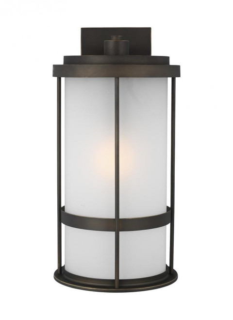 Large 1-Light Outdoor Wall Lantern, Generation Lighting - Seagull 8790901EN3-71 A5020