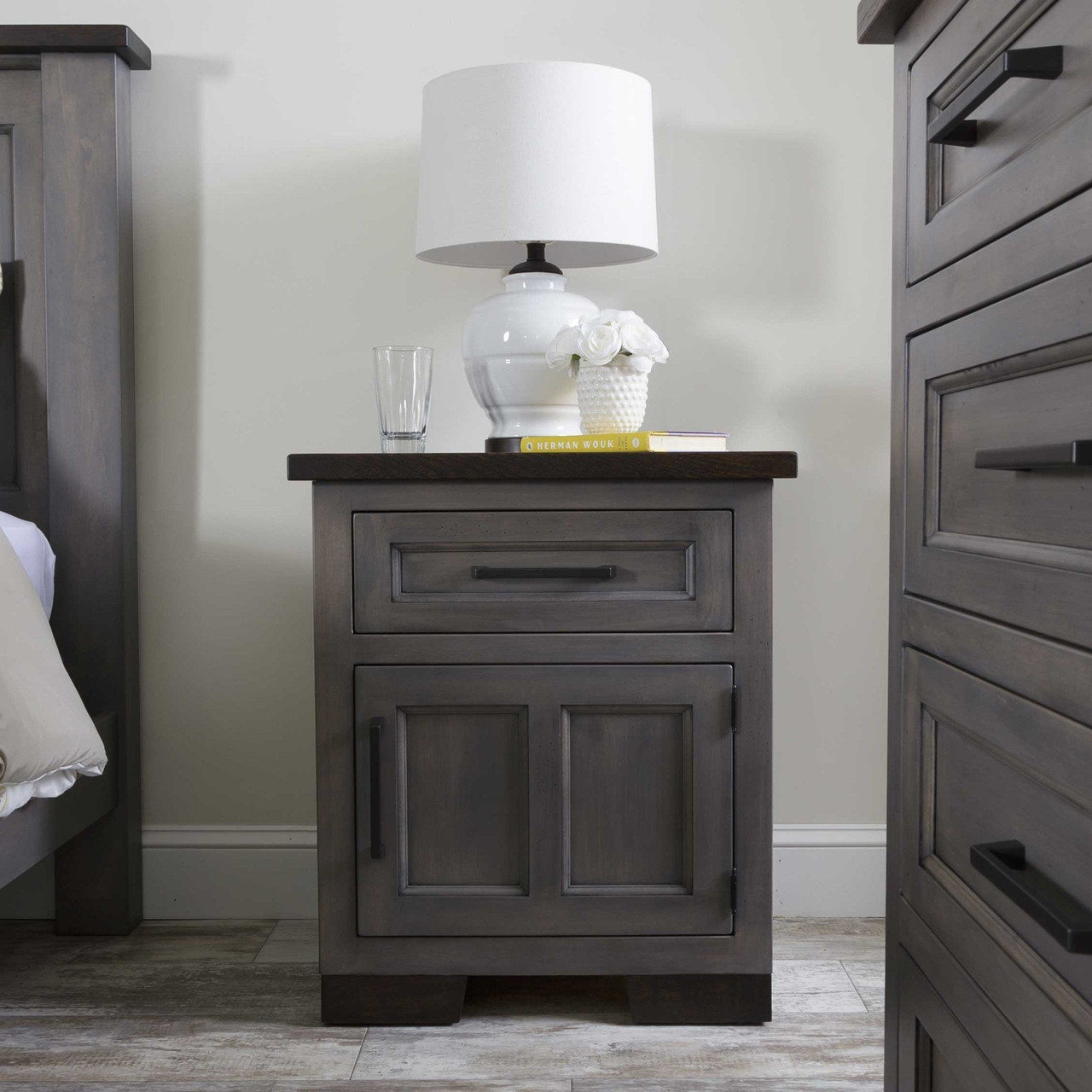 Amish Hudson 1 Door 1 Drawer Nightstand — actual product photograph