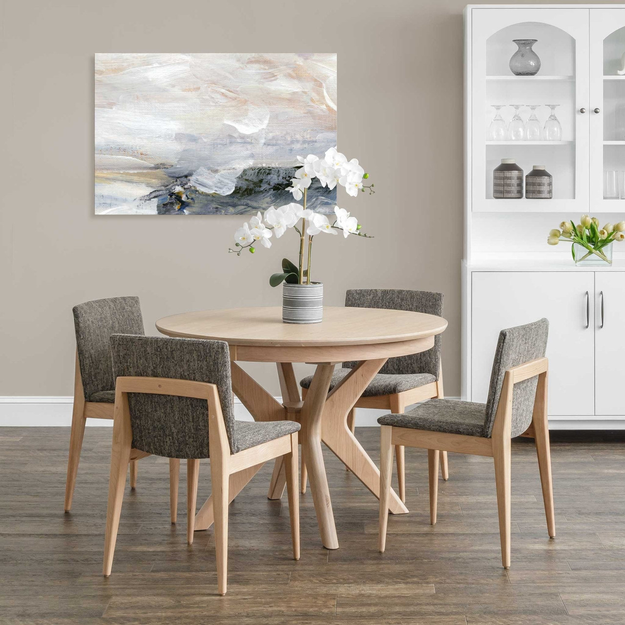 Amish 42" Mid Century Modern Cherry Tampa Round Dining Set with 4 chairs — actual product photograph