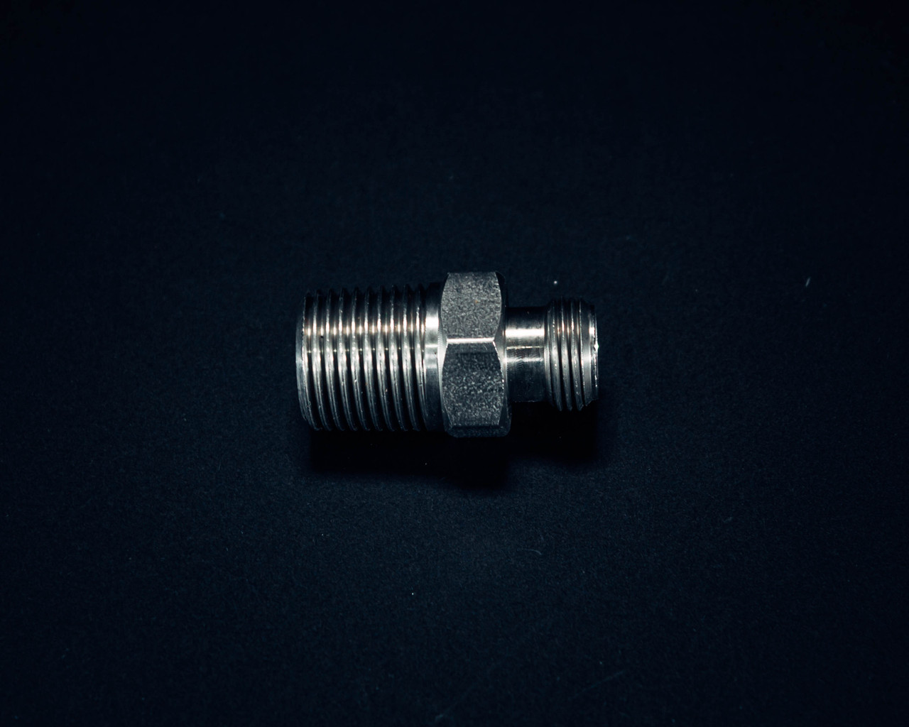 Hosco Fitting 1/2" NPT(M) X 3/8" NPS(M)