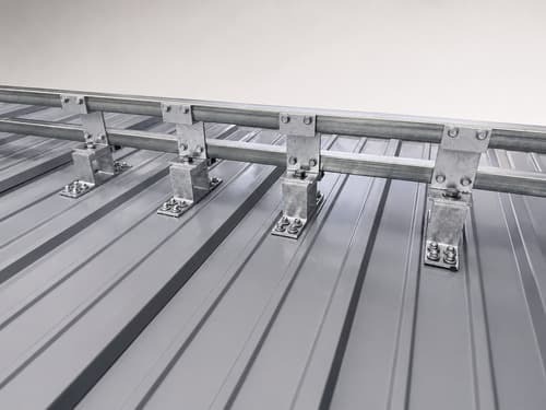 Upper and lower SnoBar ColorBar rails seated in SC-2B double bar brackets